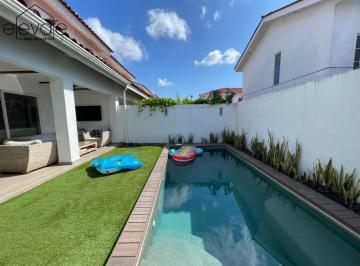 Casa · 252m² · 4 Recámaras · 2 Estacionamientos · Quintas de Versalles - Costa Sur