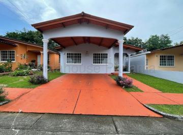 Casa de 3 habitaciones, San Miguelito · Venta de Casa en Brisas del Golf