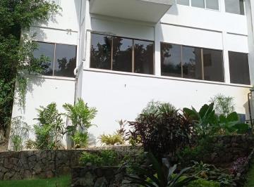Casa · 450m² · 3 Recámaras · 3 Estacionamientos · Venta de Casa con 3 Pisos en Hato Pintado