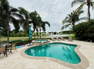 Apartamento · 607m² · 3 Recámaras · 2 Estacionamientos · Paseo de Las Casas - Buenaventura - Se Vende Lujoso Apartamento de Playa