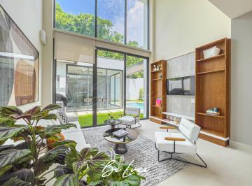 Casa · 282m² · 3 Recámaras · 2 Estacionamientos · Vendo Casas Unifamiliares en Panamá Pacífico, PH Explora (P)