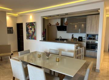 Apartamento de 3 habitaciones, Panamá · San Francisco Apartamento Renovado!
