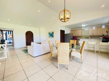 Casa · 216m² · 3 Recámaras · 6 Estacionamientos · Vista Mar Casa de Playa en Venta, San Carlos (2)