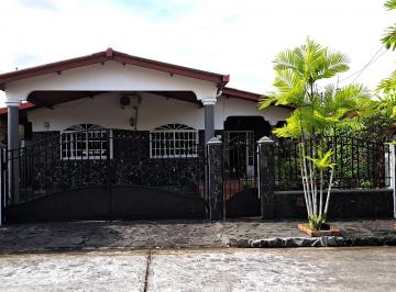 Casa de 3 habitaciones, San Miguelito · Se Vende Casa Familiar Brisas del Golf Las Terrazas
