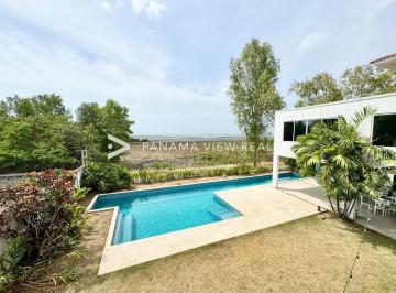 Casa · 1000m² · 5 Recámaras · 6 Estacionamientos · Villas del Mar Casa Frente Al Mar / Costa del Este / Venta