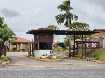 Casa · 152m² · 3 Recámaras · 2 Estacionamientos · Casa en Venta en Arboledas, Los Cedros (Gs)