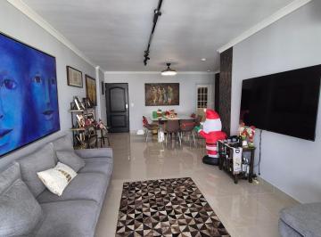Apartamento de 2 habitaciones, Panamá · Apartamento en San Francisco Remodelado
