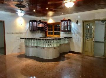 Casa de 3 habitaciones, Panamá · Alquiler de Casa en Altos de Panama