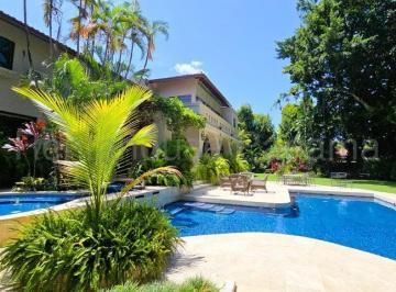 Casa de 6 habitaciones, Panamá · Casa con 6 Recámaras y Piscina en Venta en Altos de Golf, 1458 m² Mr 25 - 8707