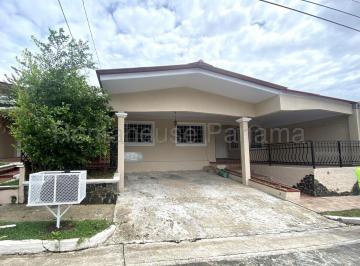 Casa de 3 habitaciones, San Miguelito · Venta de Casa, en Brisas del Golf