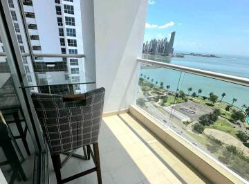 Apartamento · 176m² · 2 Recámaras · 2 Estacionamientos · Venta de Apartamento Amoblado en Av Balboa Vista Al Ma