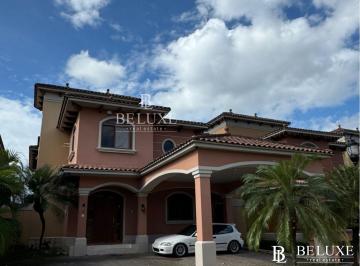 Casa · 323m² · 4 Recámaras · Venta de Casa en PH El Doral Costa Sur (6)