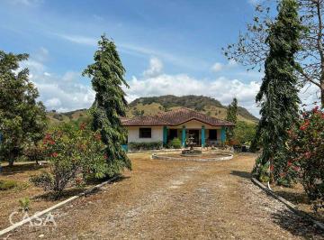 Casa de 3 habitaciones, La Pintada · Encantadora Casa Junto Al Río en Venta en Buena Vista, Coclé