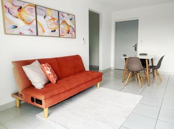 Apartamento · 79m² · 2 Recámaras · 1 Estacionamientos · Apartamento en Alquiler en Metropolitan Park - Vía España