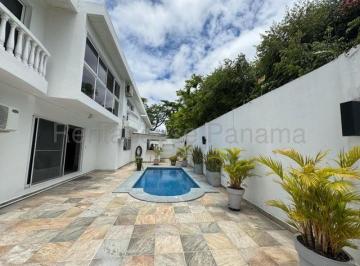 Casa de 4 habitaciones, Panamá · Casa en Altos del Golf