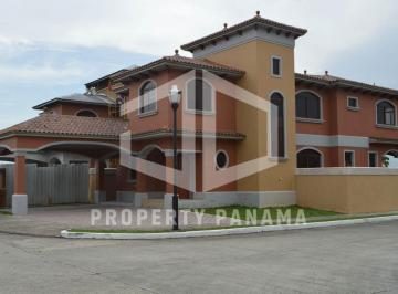 Casa de 4 habitaciones, Panamá · Casa en Venta en Costa Sur – El Doral | Esquina