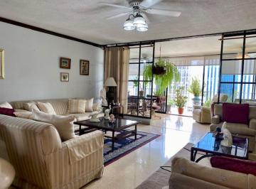 Apartamento de 3 habitaciones, Panamá · Vendo en PH Diplomático en Obarrio