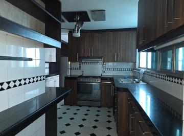 Apartamento · 180m² · 3 Recámaras · 1 Estacionamientos · Alquilo Apartamento Amueblado en El Cangrejo Tres Recámaras Amplio