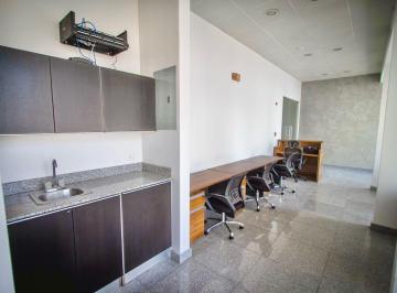 Oficina comercial · 76m² · 1 Estacionamientos · Alquiler de Oficina en Bella Vista, Edificio Hábitat