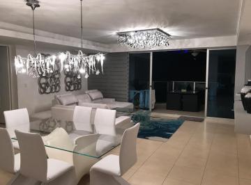 Apartamento · 240m² · 2 Recámaras · 2 Estacionamientos · Venta de Apartamento Amoblado PH Oasis - 4273dm