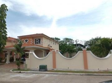 Casa de 3 habitaciones, Panamá · Casa en Venta en Costa Sur