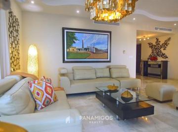 Apartamento · 266m² · 3 Recámaras · 2 Estacionamientos · Apartamento Amoblado con Den en Pacific Village, Punta Pacífica