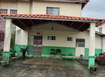 Casa · 250m² · 4 Recámaras · 2 Estacionamientos · Venta de Casa con Estratégica Locación en Panama Oeste