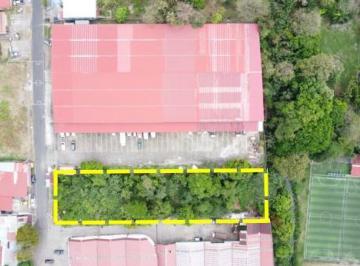 Terreno / Lote · 2587m² · Venta o Alquiler de Terreno en San Cristobal - 7094rc