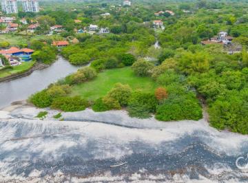 Terreno / Lote , San Carlos · 5,043 m² Beachfront Lot For Sale in Punta Roca, Near Coronado