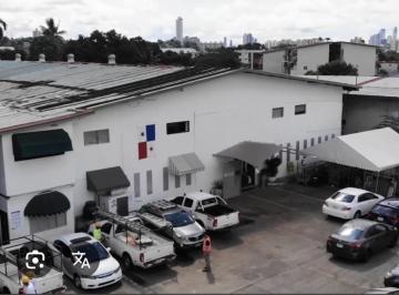 Bodega-Galpón-Depósito · 5923m² · 20 Estacionamientos · Edificio Comercial - Galera y Oficinas.