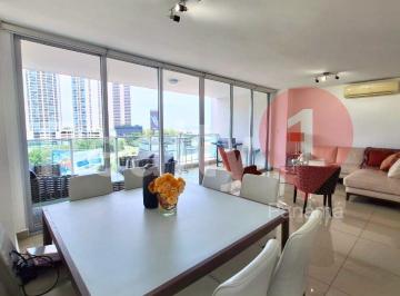 Apartamento de 3 habitaciones, Panamá · Apartamento en Venta en Costa del Este – PH Sevilla.
