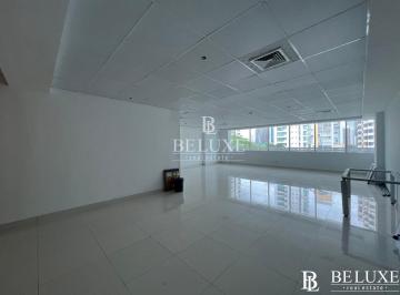 Oficina comercial · 91m² · 1 Estacionamientos · Alquiler de Oficina Lista Para Ocupar en Via Brasil, Street Mall (P)