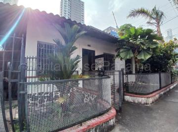 Casa de 4 habitaciones, Panamá · Venta de Amplia Casa Comercial de 300 m² en Bella Vista 25 - 9588gg