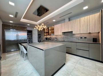 Apartamento de 5 habitaciones, Panamá · Apartamento en Venta en Costa del Este