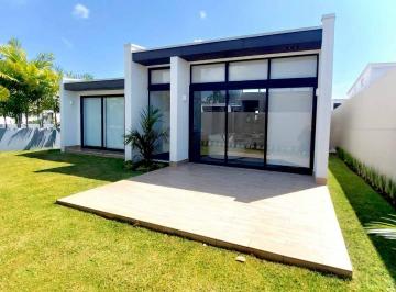 Casa · 222m² · 3 Recámaras · 2 Estacionamientos · Venta de Casa (Proyecto) en Altos de Panamá, Tumba Muerto