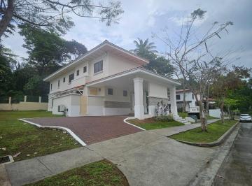 Casa de 3 habitaciones, Panamá · Se Alquila Amplia Casa en Clayton