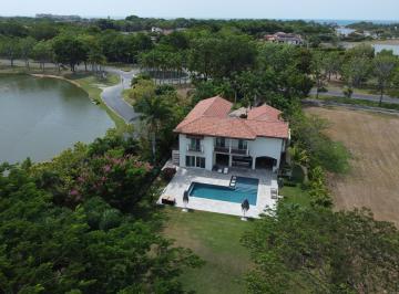 Casa de 3 habitaciones, Playas · Casa de Lujo 2 Pisos | Buenaventura, Río Hato — Club Estates
