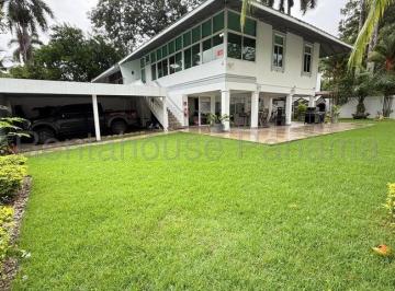 Casa de 3 habitaciones, Panamá · Se Vende Casa en Ancón Mr 25 - 10135