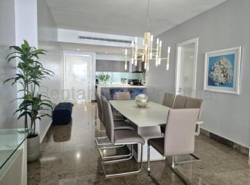 Apartamento de 2 habitaciones, Panamá · Apartamento en Av Balboa Panama