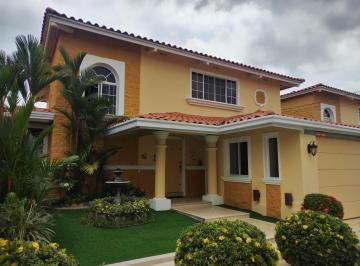 Casa de 3 habitaciones, Panamá · Vendo Casa Unifamiliar en Villa Lucre con Garita