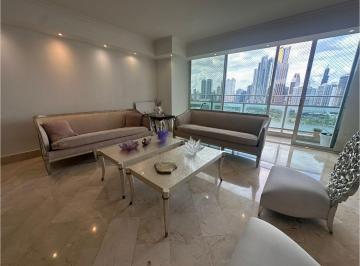 Apartamento · 324m² · 4 Recámaras · 2 Estacionamientos · Venta de Amplio Apartamento en Punta Paitilla