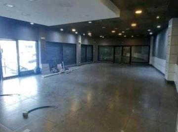 Local comercial · 287m² · 4 Estacionamientos · Se Alquila Local Comercial de 287 m² en La Exposicion, Calidonia (Xp4)