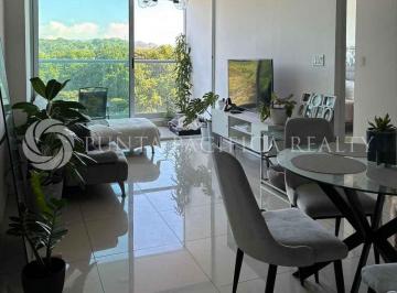 Apartamento de 2 habitaciones, Panamá · En Alquiler Moderno Apartamento en PH Coral Plaza – Tumba Muerto | 2 Rec