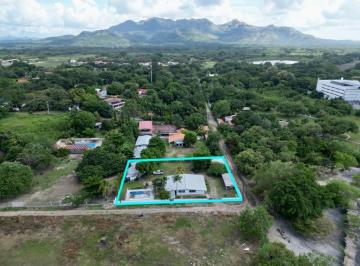 Casa de 7 habitaciones, Chame · Casa en Gorgona en Venta a Pocos Pasos del Mar