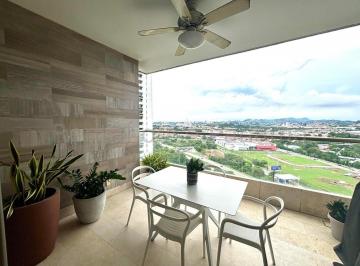 Apartamento de 3 habitaciones, Panamá · Venta de Hermoso Apartamento en Santa María 25 - 3944 Emb