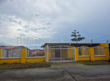 Casa de 3 habitaciones, La Chorrera · Amplia Casa en Venta en Chorrera