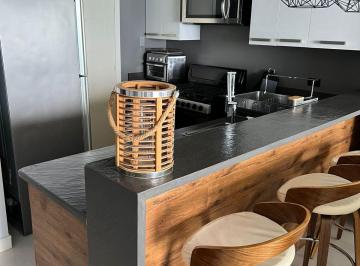 Apartamento de 1 habitación, Panamá · Waters. 122 m 1r Den Amoblado $295,000.00neg