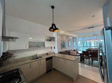 Apartamento de 3 habitaciones, Panamá · Apartamento en Bella Vista PH Marina - en Venta