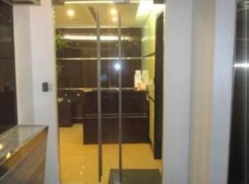 Local comercial · 210m² · 6 Estacionamientos · Local Comercial en P. H Plaza Pacific (Id 12248)