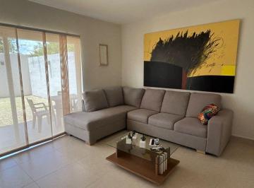 Casa de 3 habitaciones, Panamá · Venta Casa Amoblada Versalles